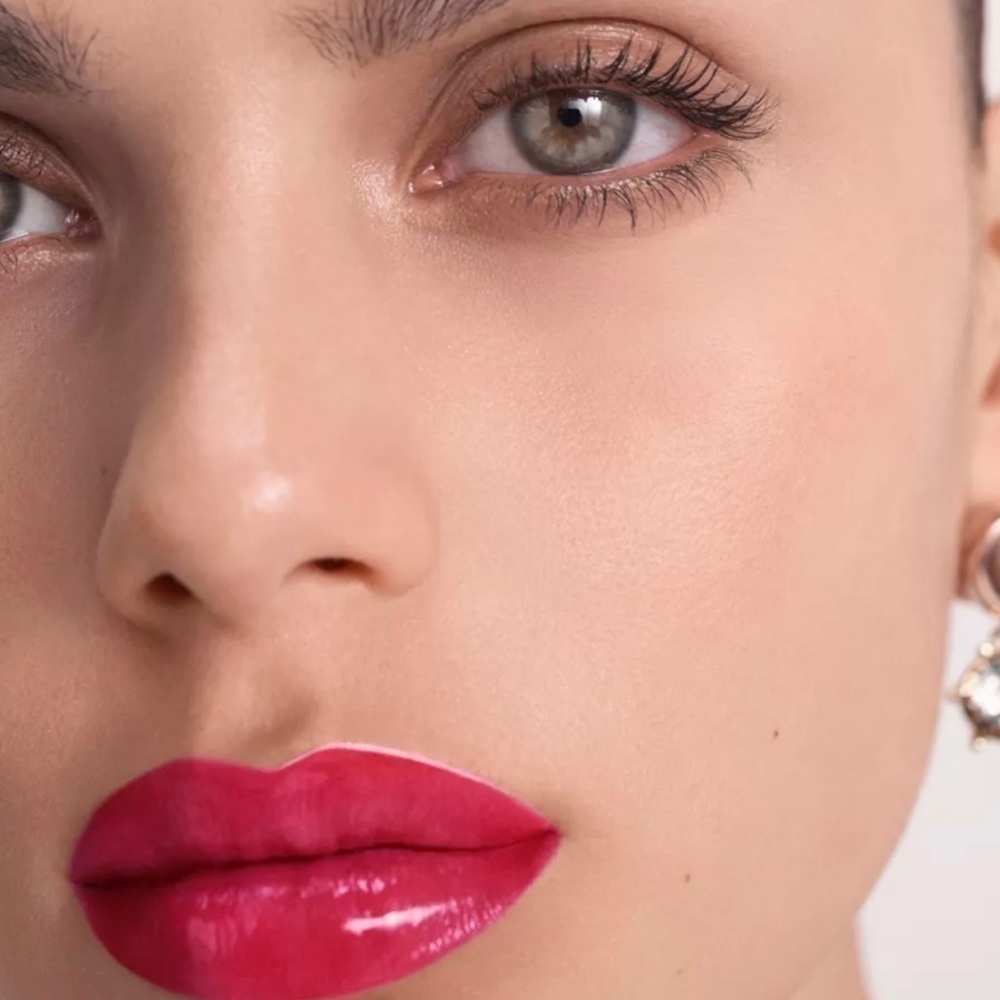 Burberry Liquid Lip Velvet Whipped Lip Cream in No 33